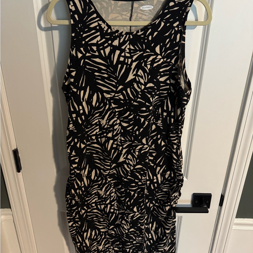 Bundle of 3 Old Navy Maternity Dresses - size XL